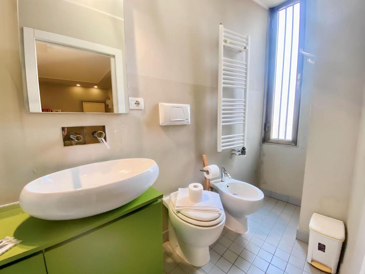 Viale Umbria Colorful And Cosy Studio Appartement Milaan Buitenkant foto
