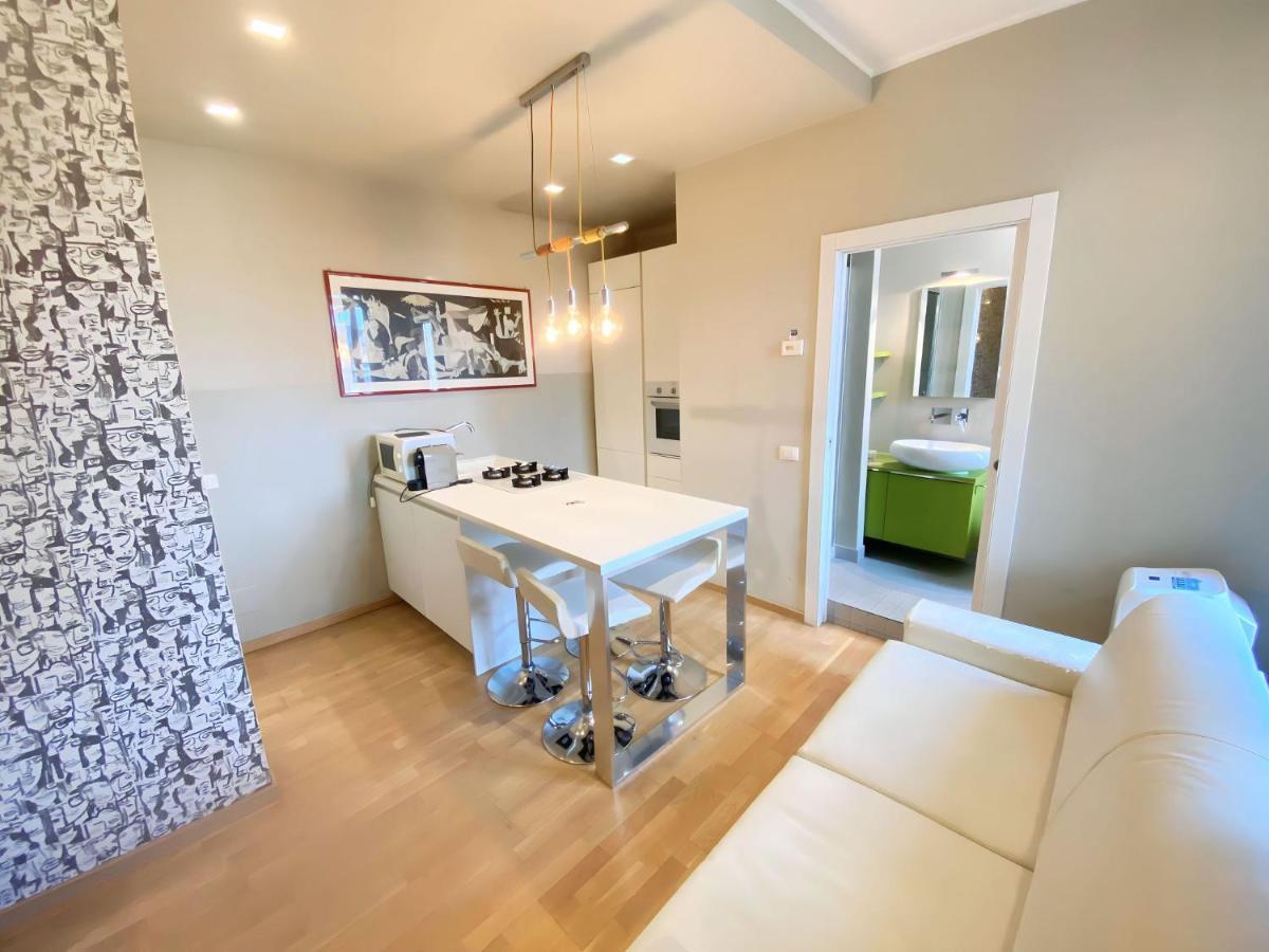 Viale Umbria Colorful And Cosy Studio Appartement Milaan Buitenkant foto